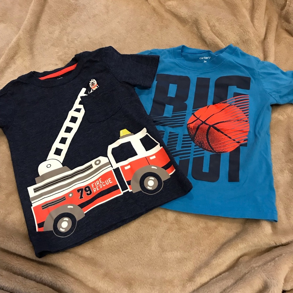 ‼️KIDS SALE‼️ 2T Carter’s T shirts